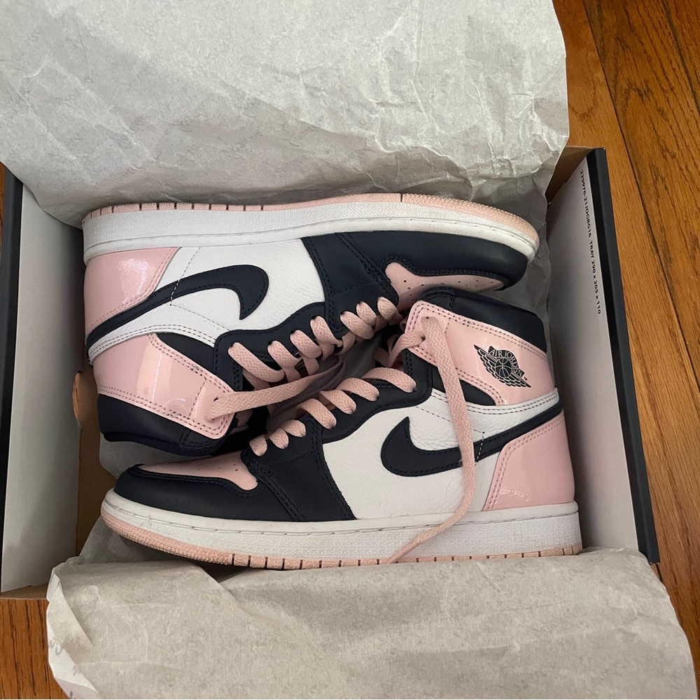 Air Jordan 1 Retro High Pink Blue Atmosphere